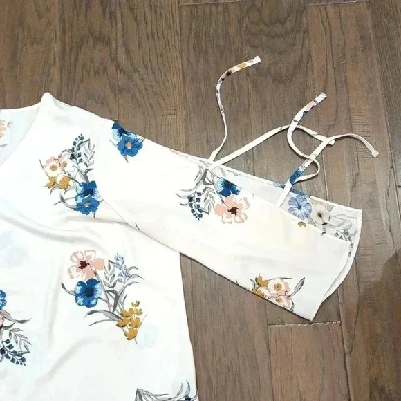 Cold Arm  Blouse - Picture 7 of 11